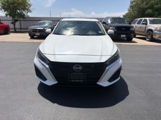 2024 Nissan Altima SL FWD - Exterior Front Center Image